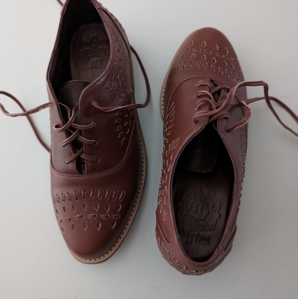 ELF Heartbreaker Oxfords
